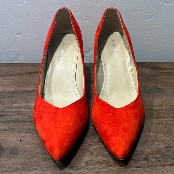 Marc Fisher Viviene Block-Heel Suede Pumps RED - Picture 2 of 6